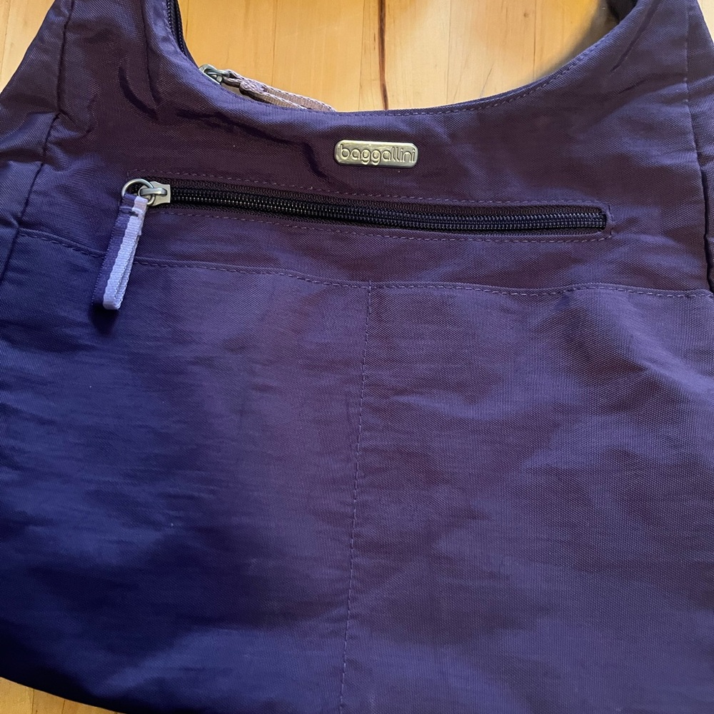Baggallini Deep Purple Crossbody Bag - Picture 2 of 3